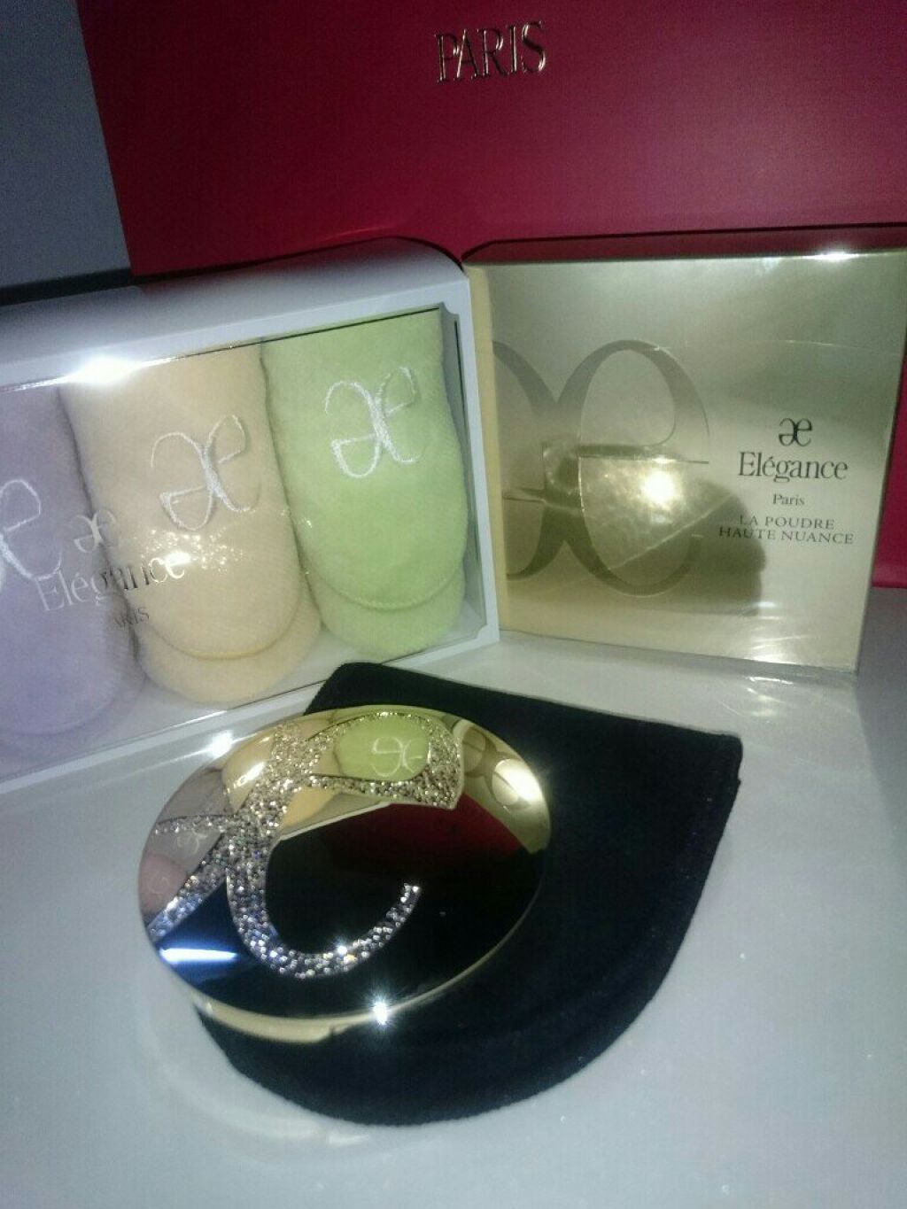 ラ プードル オートニュアンス/Elégance/プレストパウダーを使ったクチコミ（2枚目）