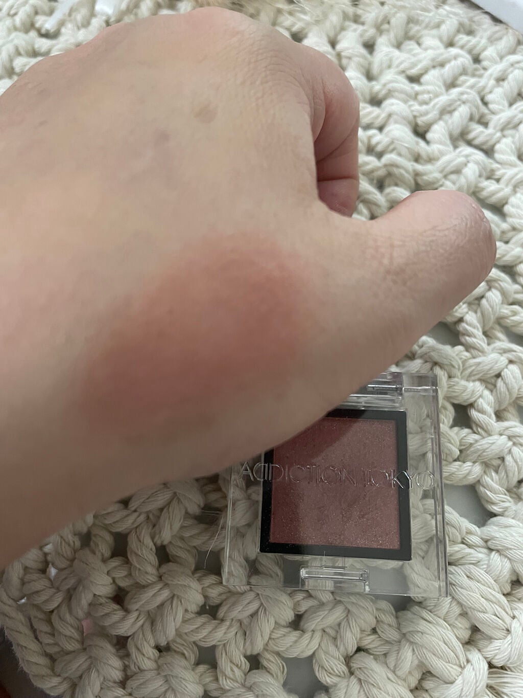 アディクション ザ アイシャドウ パール/ADDICTION/単色アイシャドウを使ったクチコミ(4枚目)