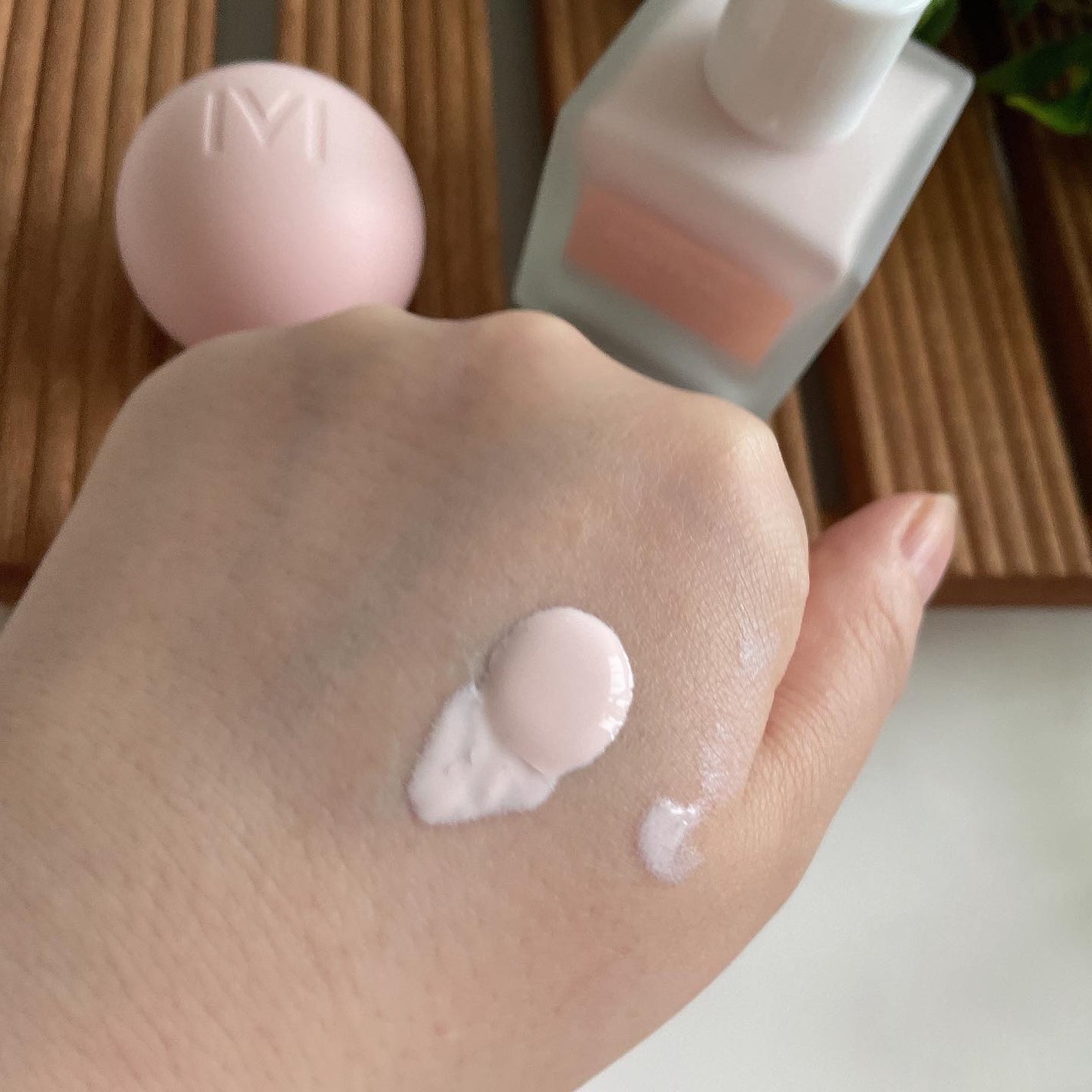 スタイルフィット モイスチャートーンアップエッセンス/MAD PEACH/化粧下地を使ったクチコミ(3枚目)