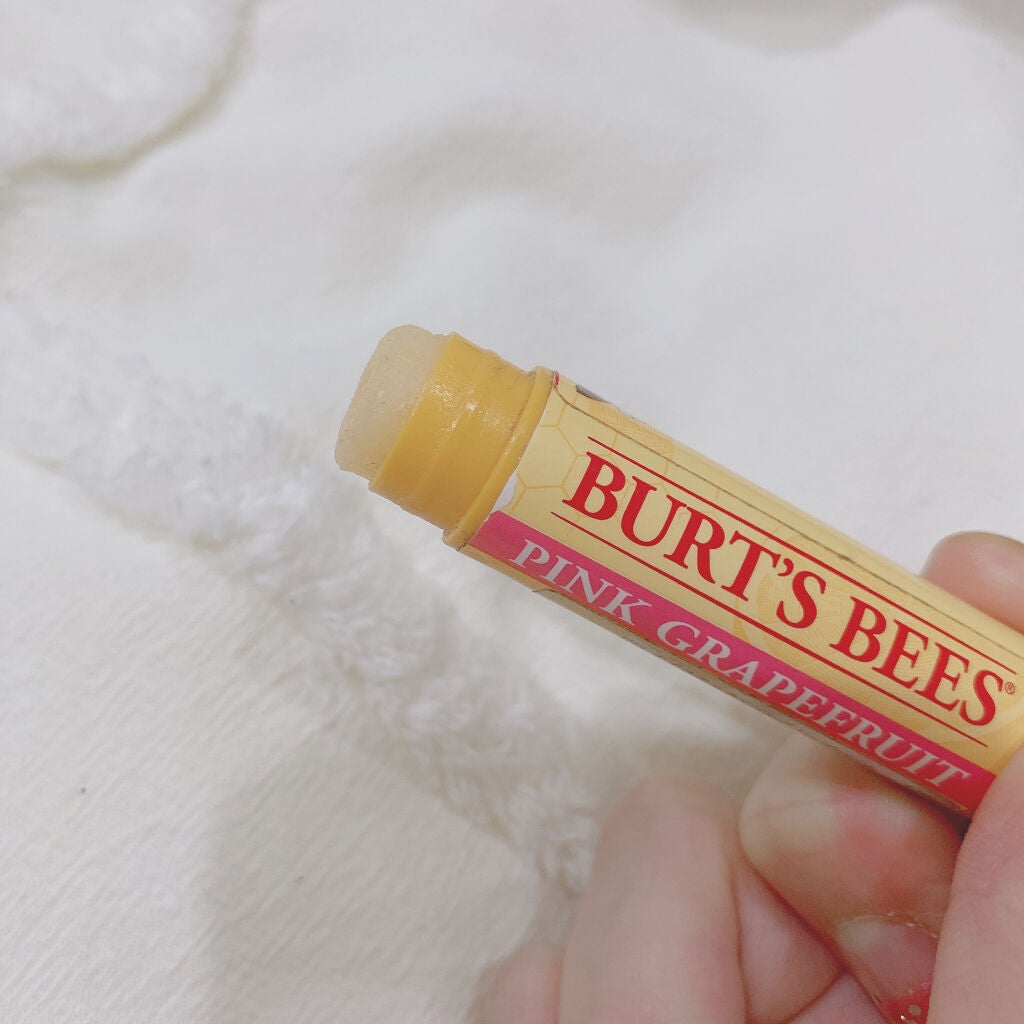 ピンクグレープフルーツ リップバーム/BURT'S BEES/リップバームを使ったクチコミ(2枚目)