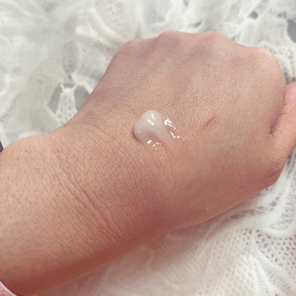 シルキーエアリーSooクリーム/xmii/フェイスクリームを使ったクチコミ(4枚目)