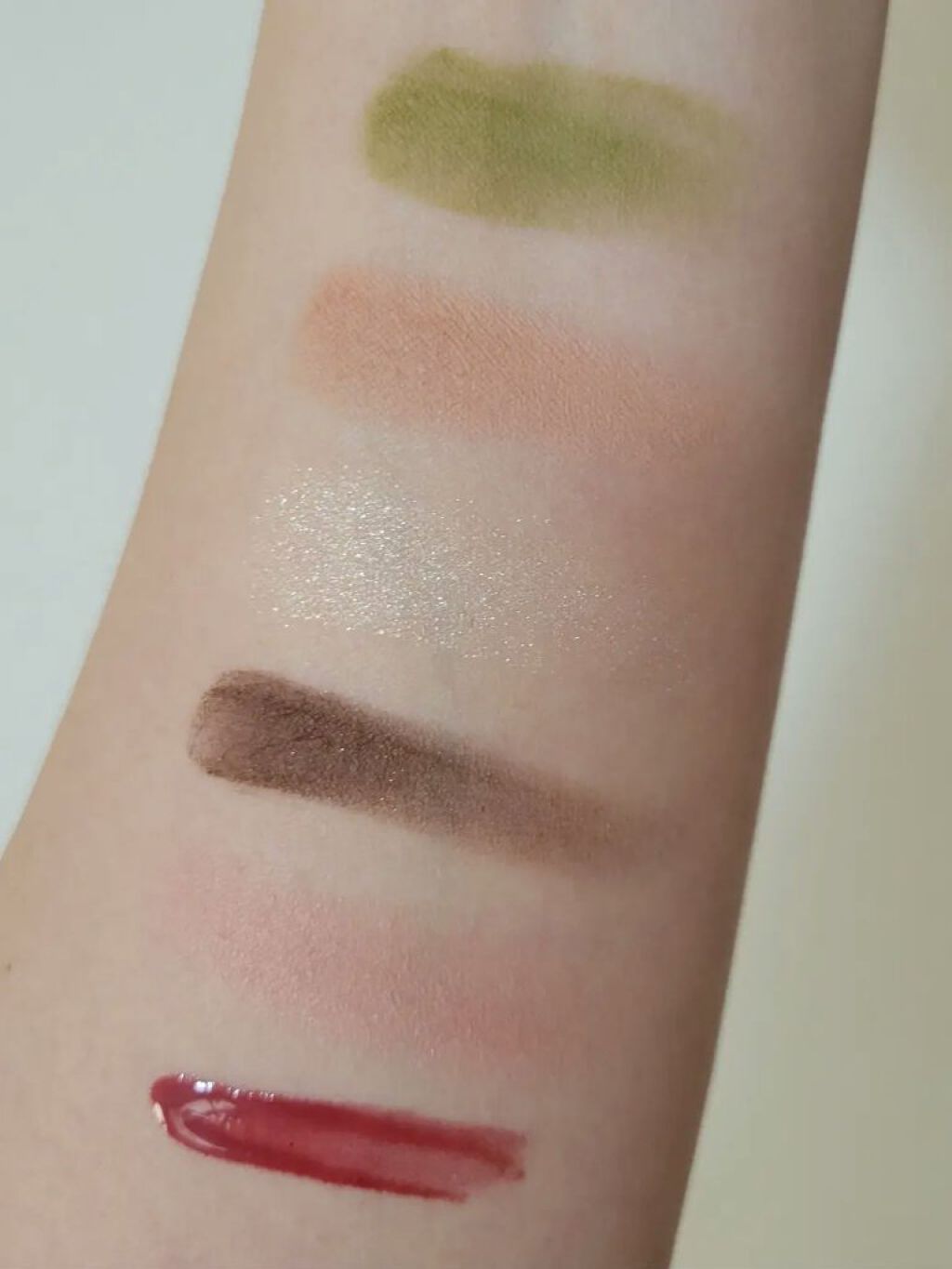 スナイデル シルキー タッチ アイズ 03 Daydream/SNIDEL BEAUTY/アイシャドウパレットを使ったクチコミ（3枚目）