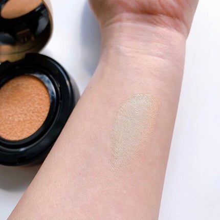 フローレス ルミエール ラディアンス パーフェクティング クッション/ローラ メルシエ/クッションファンデーションを使ったクチコミ(3枚目)