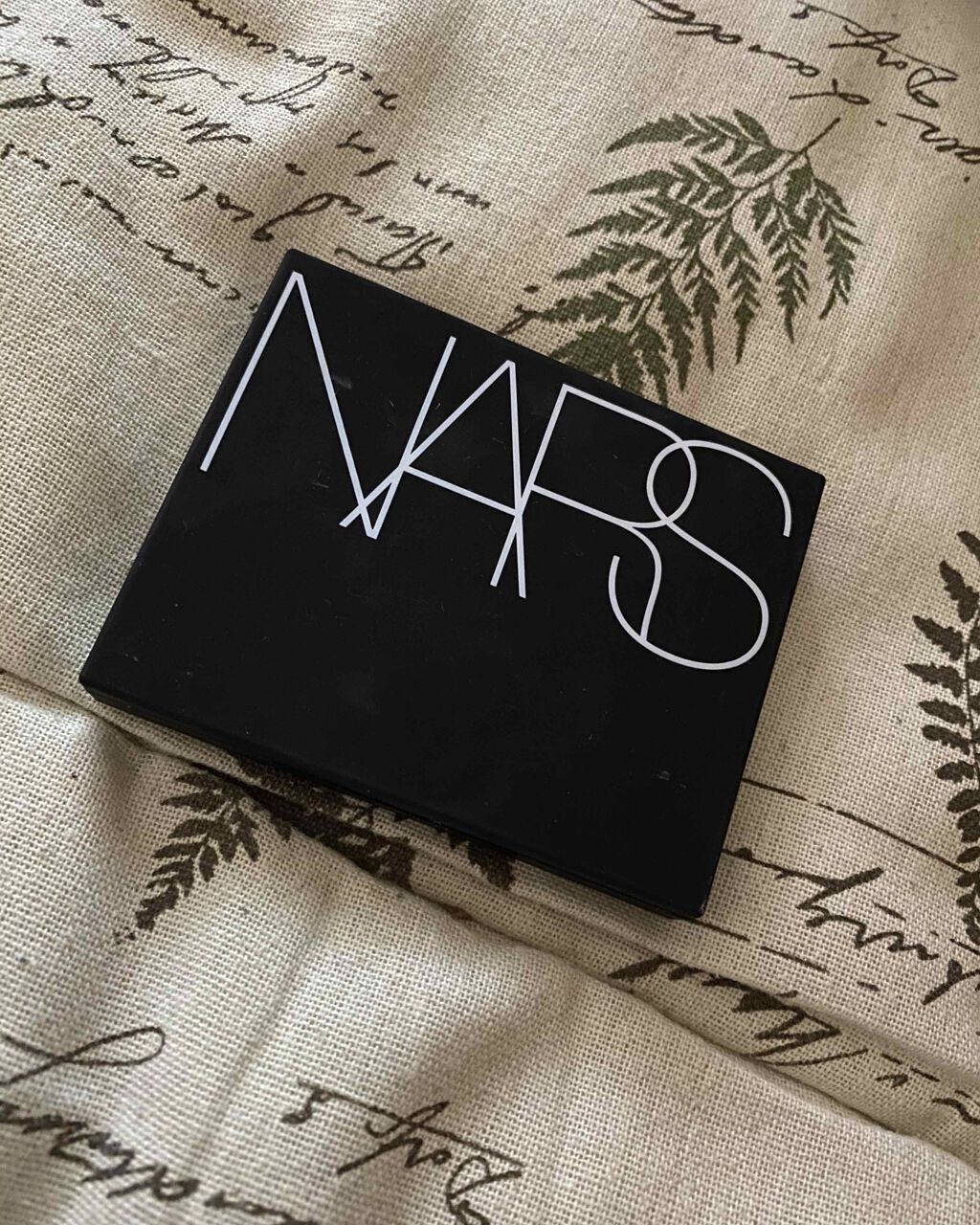 ヴォワヤジュールアイシャドウパレット/NARS/アイシャドウパレットを使ったクチコミ(1枚目)