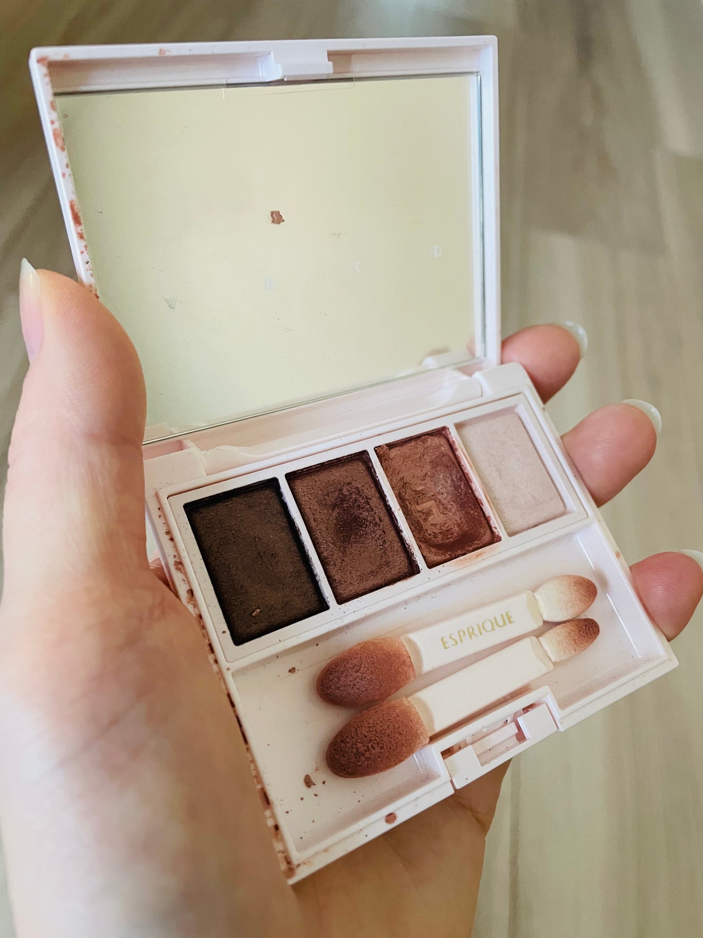 メロウ フィーリング アイズ/ESPRIQUE/アイシャドウパレットを使ったクチコミ(1枚目)