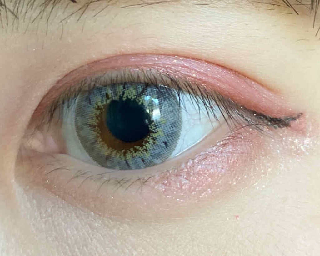 バレンタインボックス/VAVI MELLO/アイシャドウパレットを使ったクチコミ(3枚目)