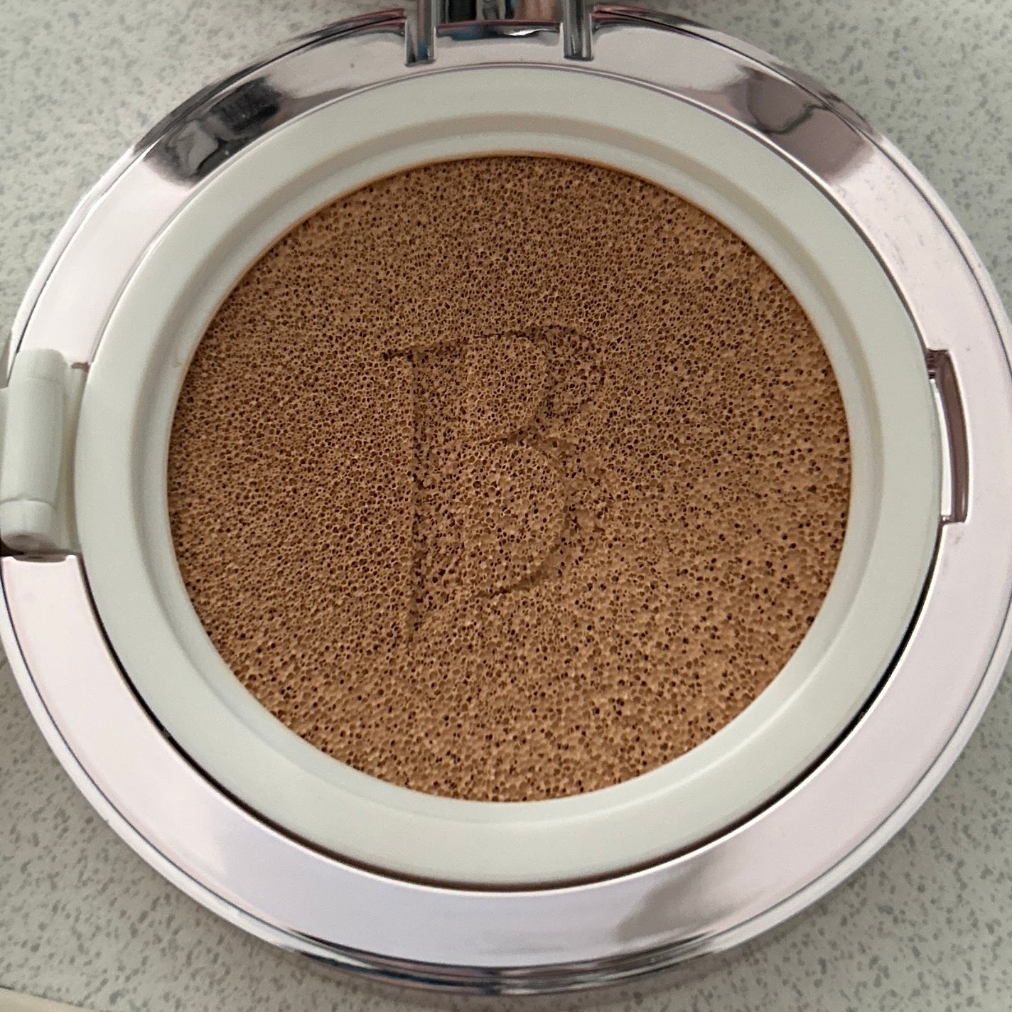 カバーリシャス アルティメット ホワイトクッション/BANILA CO/クッションファンデーションを使ったクチコミ(1枚目)