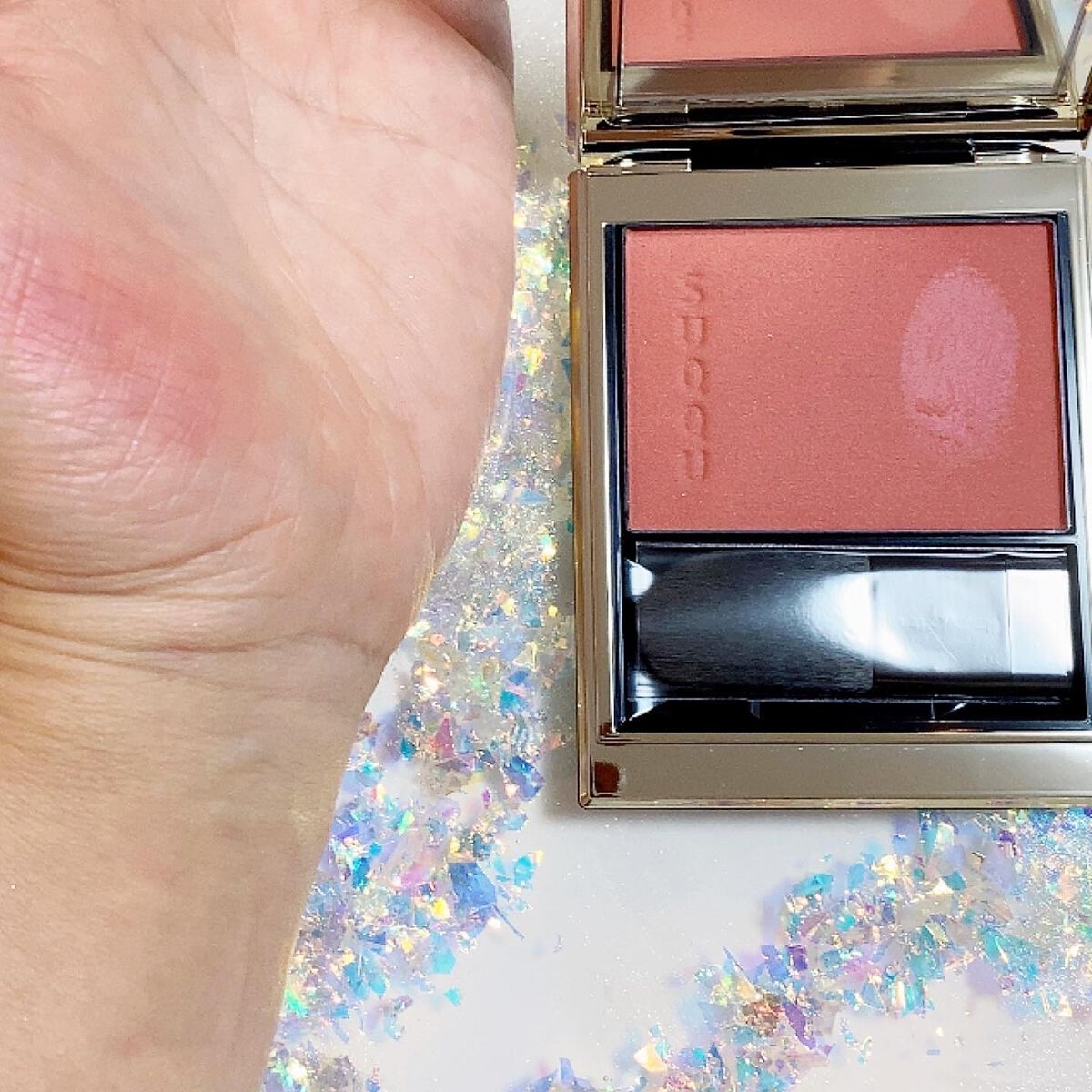 Joe on LIPS 「SUQQU購入品。予約したものはほぼお迎えしました。リップは透..」(4枚目)