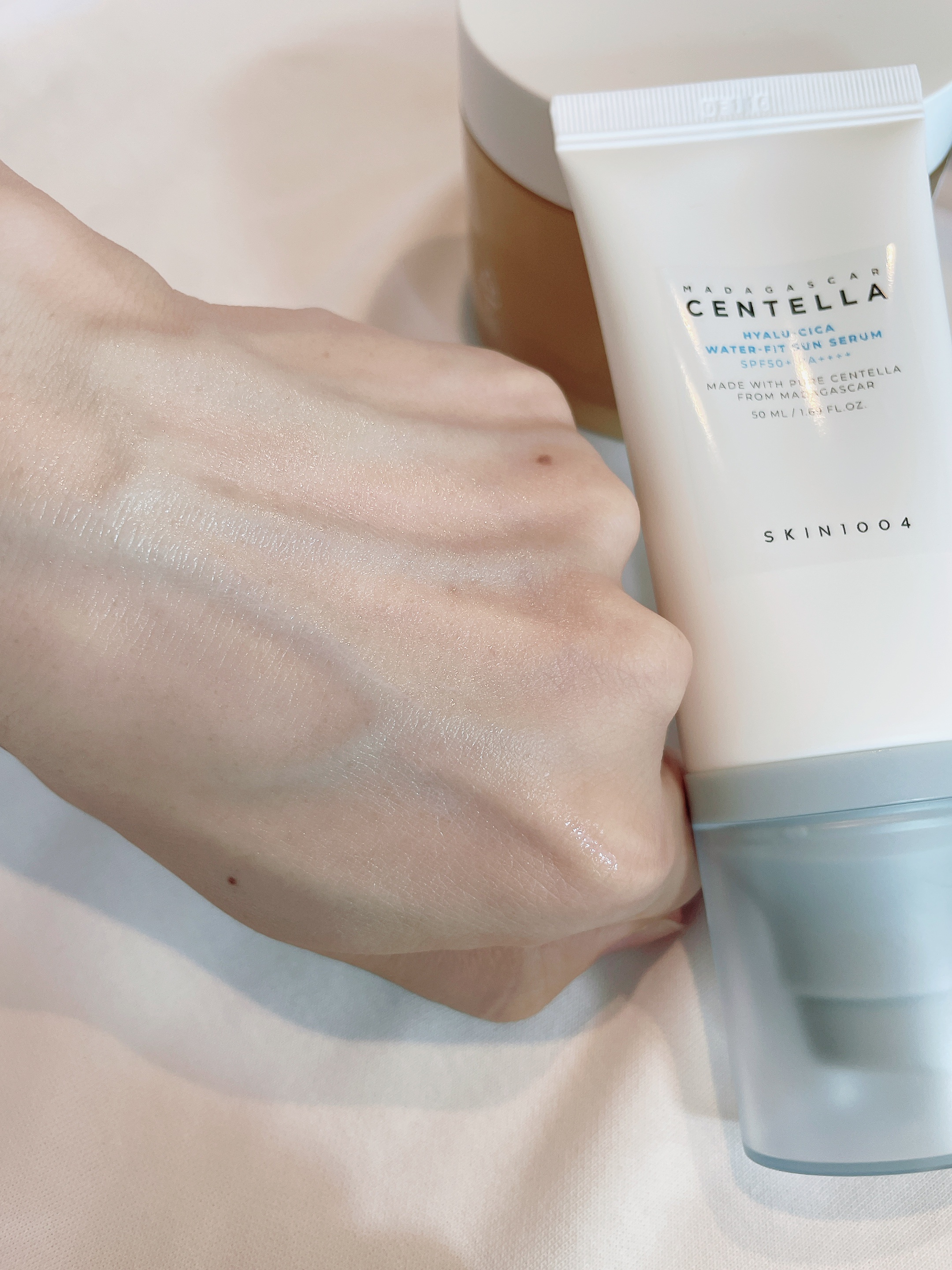 ヒアルーシカ ウォーターフィット サンセラム/SKIN1004/日焼け止めローションを使ったクチコミ（2枚目）