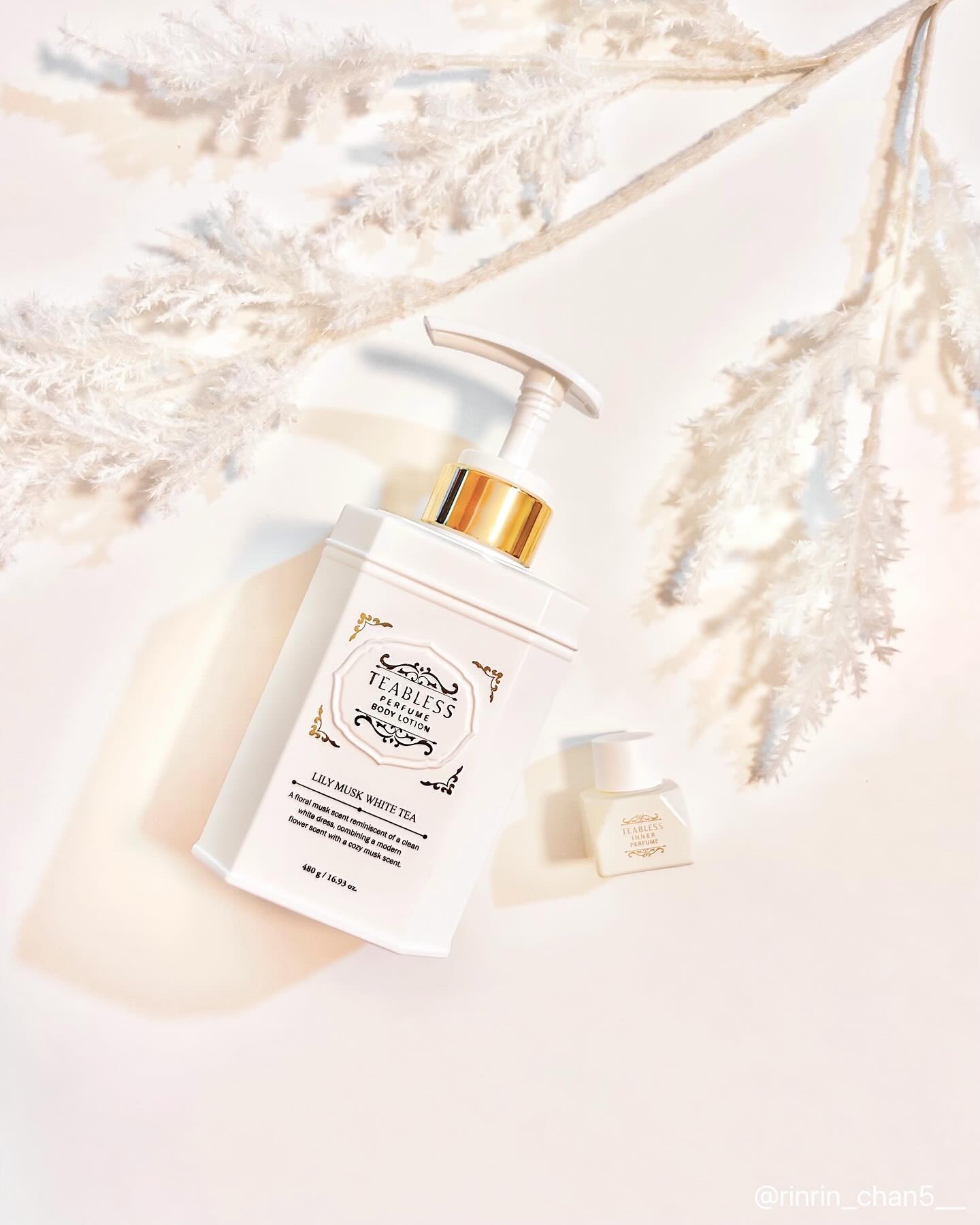 パフュームボディローション リリィムスクホワイトティー/TEABLESS/ボディローションを使ったクチコミ（1枚目）
