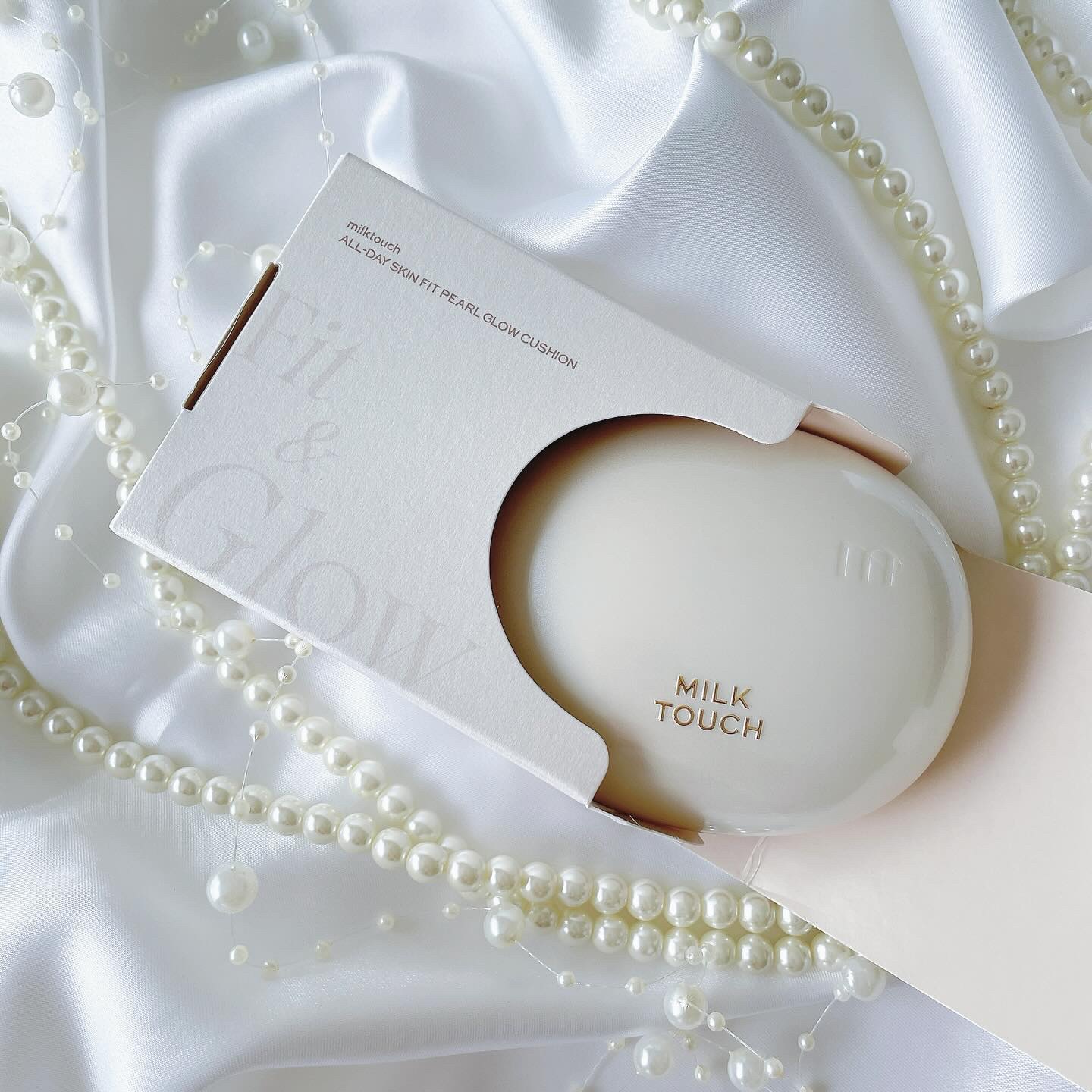 オールデイスキンフィットパールグロウクッション 01 Rosy Ivory(ロージー アイボリー)/Milk Touch/クッションファンデーションを使ったクチコミ（3枚目）