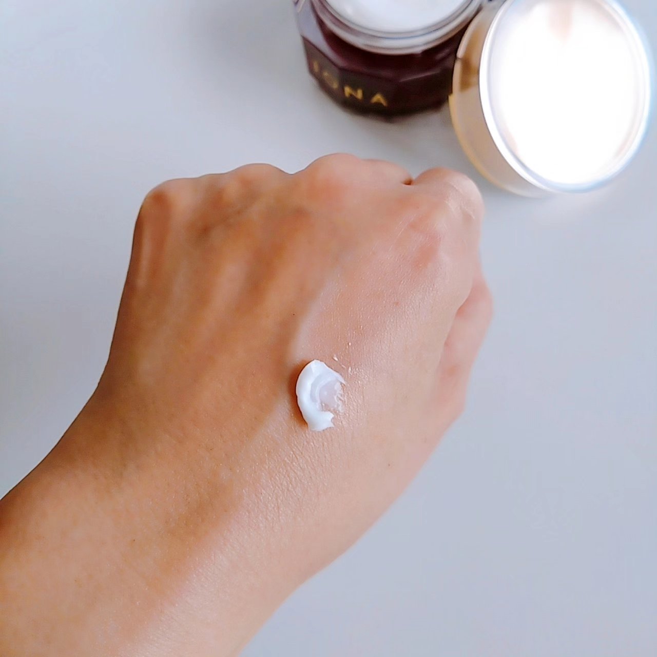 クリーム C/イオナR (イオナアール)/フェイスクリームを使ったクチコミ（3枚目）