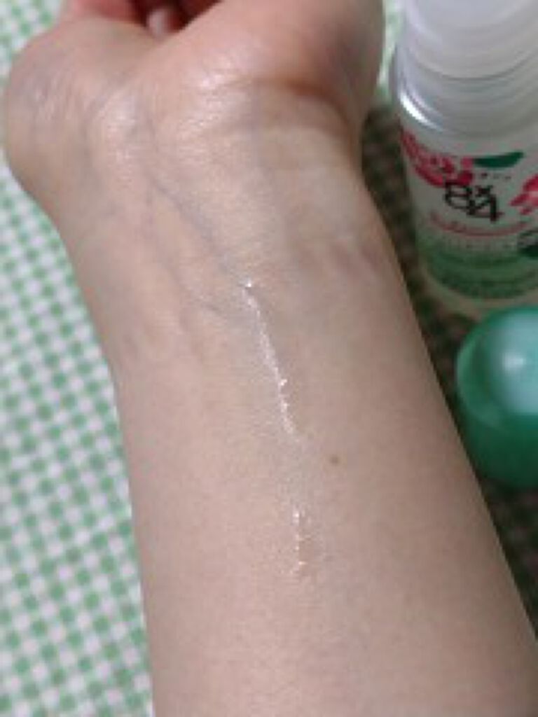 ロールオン ローズ&ヴァーベナの香り/8x4/デオドラント・制汗剤を使ったクチコミ(3枚目)