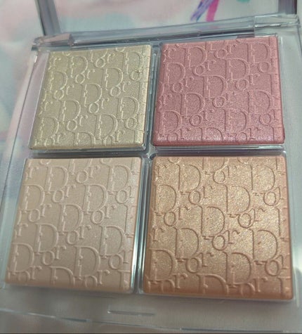 ディオール バックステージ フェイス グロウ パレット/Dior/ハイライトを使ったクチコミ(2枚目)