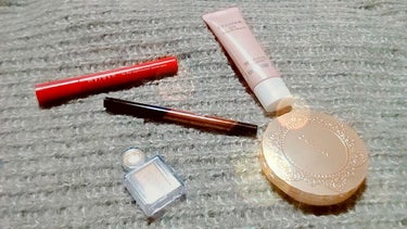 【旧品】マシュマロフィニッシュパウダー/キャンメイク/プレストパウダーを使ったクチコミ（2枚目）