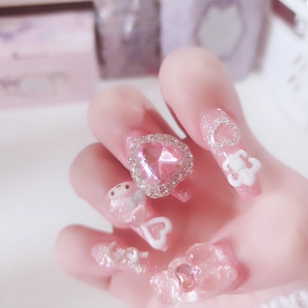 リʓリʓ on LIPS 「ふぁーすとねいる𓂃🎀𓈒𓏸..」(2枚目)