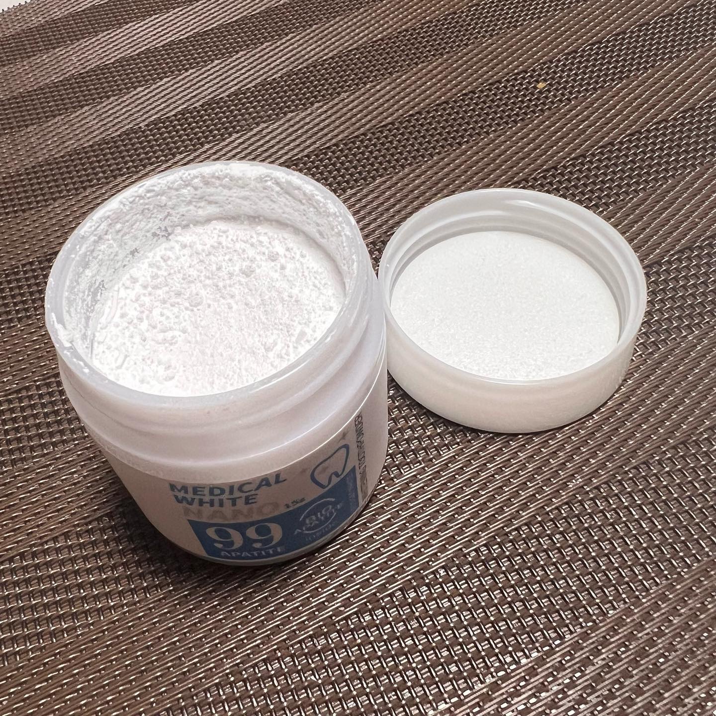 メディカルホワイトナノ99/日本メディカル研究所/歯磨き粉を使ったクチコミ（2枚目）