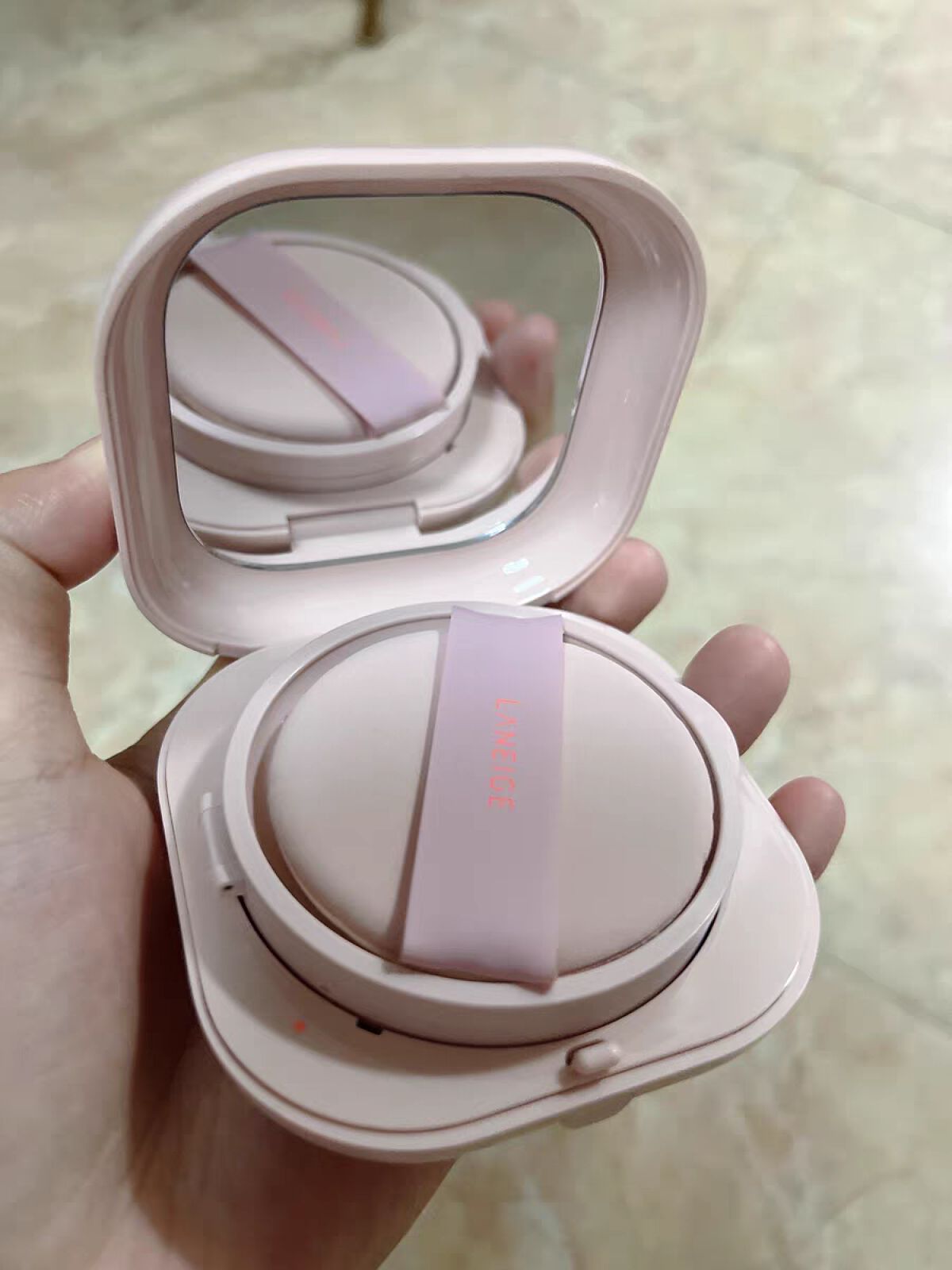 ネオクッション グロウ/LANEIGE/クッションファンデーションを使ったクチコミ（3枚目）