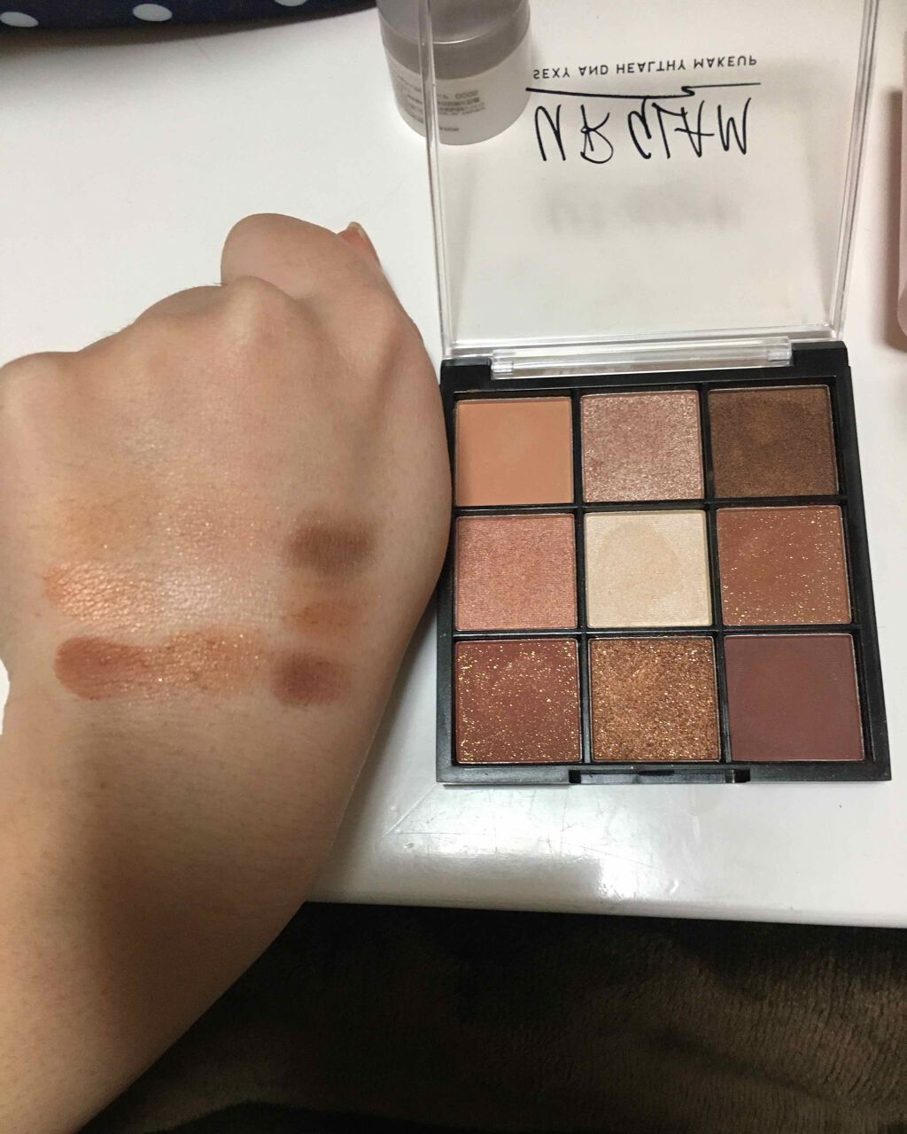 UR GLAM　BLOOMING EYE COLOR PALETTE/U R GLAM/アイシャドウパレットを使ったクチコミ（1枚目）