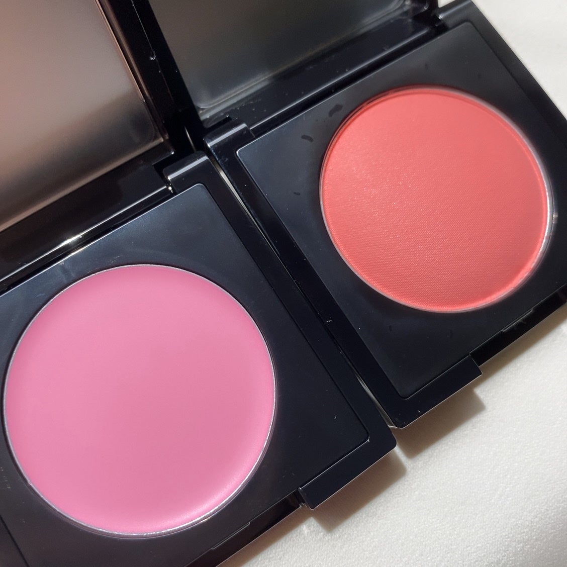 いつか on LIPS 「【dintoのかわいすぎる新作チーク🧚🏻♀️🤍しっとり質感が..」(4枚目)