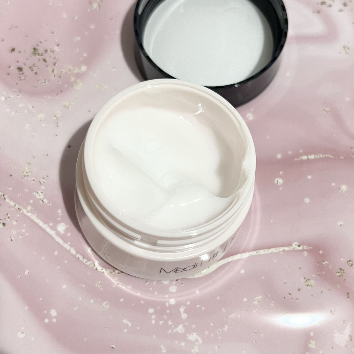 メディリフト ニードルリフトクリーム/YA-MAN TOKYO JAPAN/フェイスクリームを使ったクチコミ（3枚目）