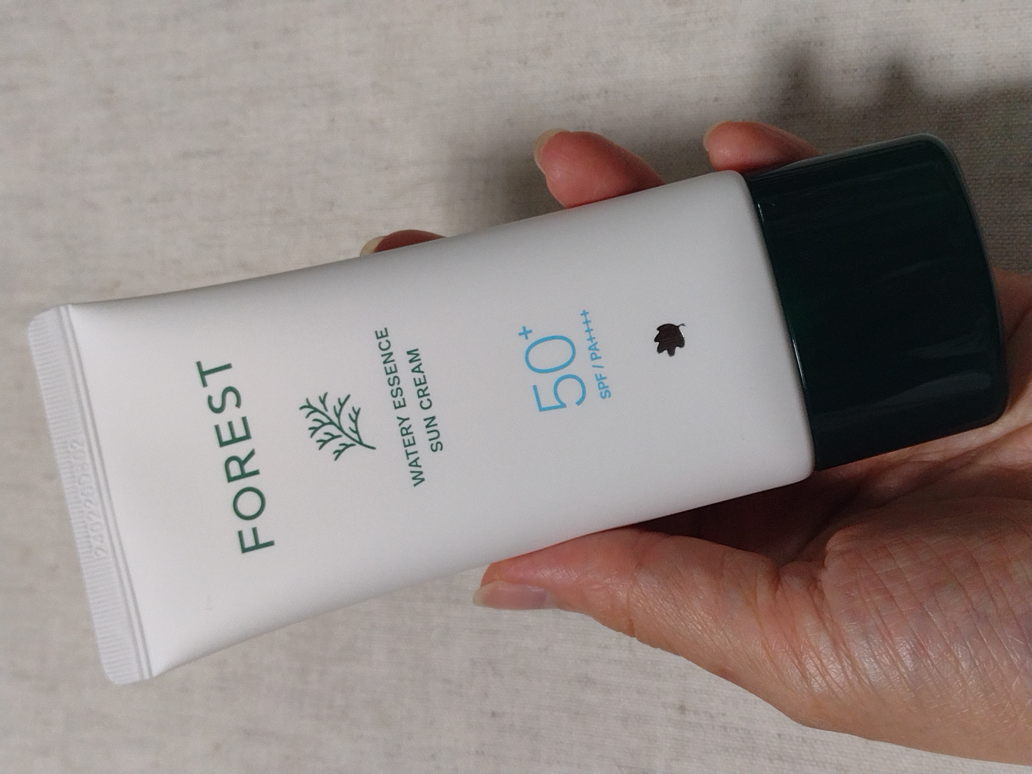 ウォータリーエッセンスUVクリーム/FoRest by Greenfinger/日焼け止めクリームを使ったクチコミ（1枚目）