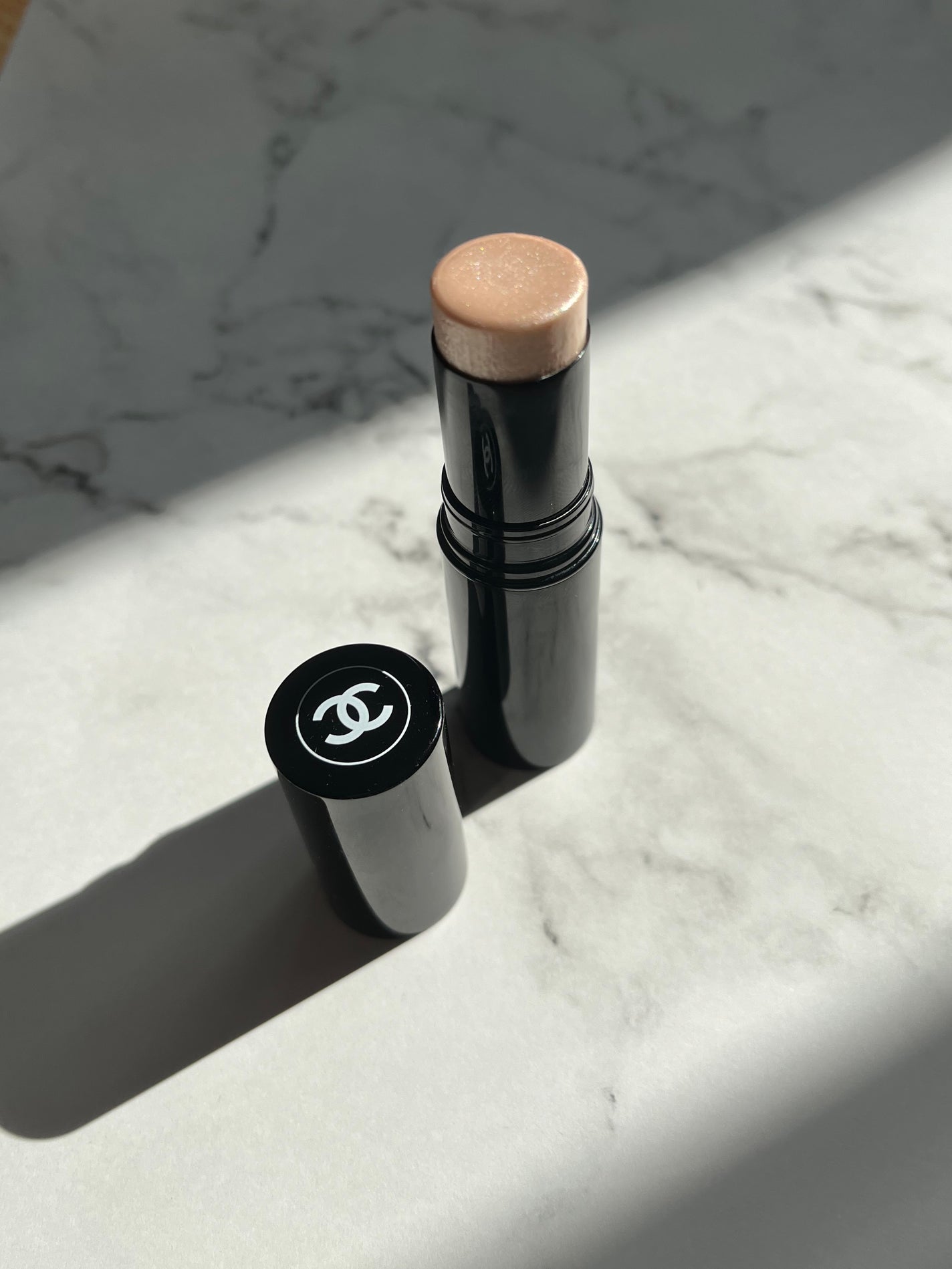 ボーム エサンシエル/CHANEL/スティックハイライトを使ったクチコミ(1枚目)