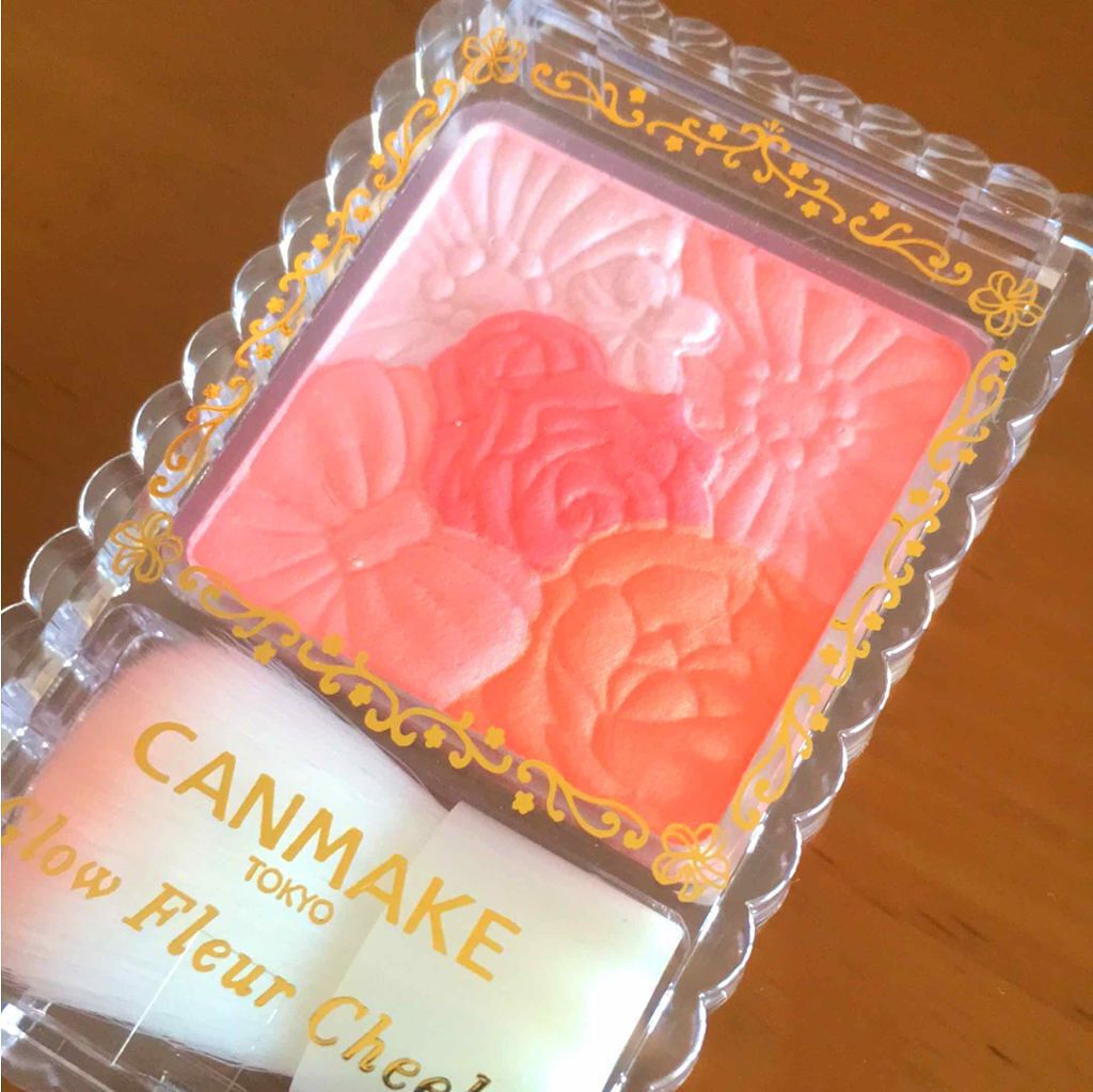 グロウフルールチークス/キャンメイク/パウダーチークを使ったクチコミ（1枚目）