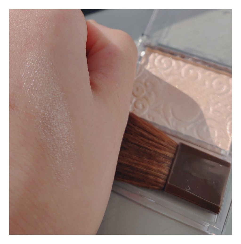 パールグロウハイライト/CEZANNE/パウダーハイライトを使ったクチコミ（2枚目）