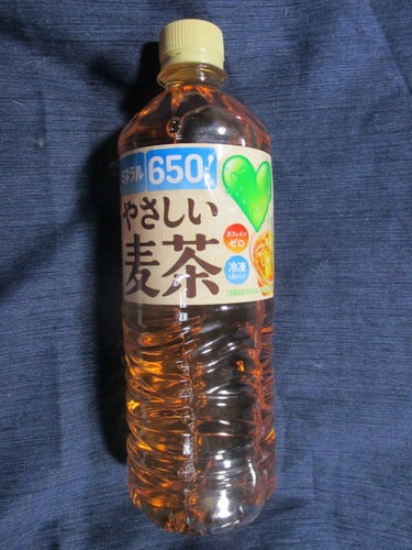 パッケージ通りやさしい麦茶な気がします！！
ほかのお茶より少しですが、やさしい味がして健康にも良さそうです(⸝⸝ᵕᴗᵕ⸝⸝)

そして、結構色々な所で安くなっているのを見るのでコスパにもとても良い！！！