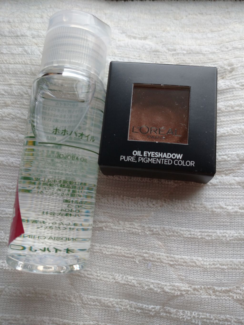 カラークイーン オイルシャドウ/ロレアル パリ/単色アイシャドウを使ったクチコミ（1枚目）