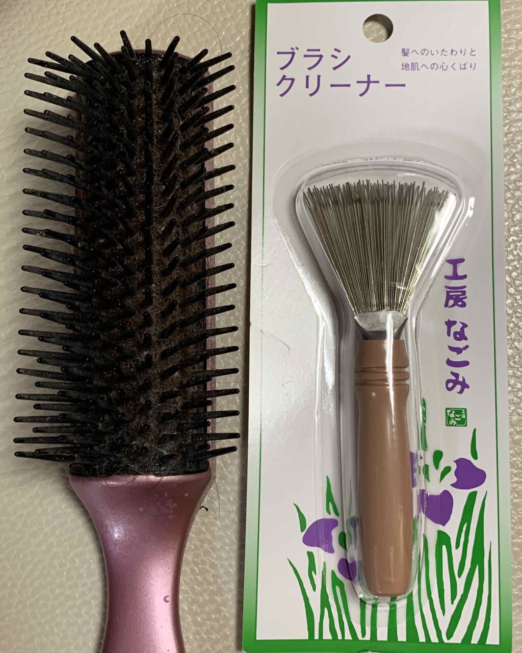 ヘアーブラシクリーナー/キャンドゥ/ヘアケアグッズを使ったクチコミ（2枚目）
