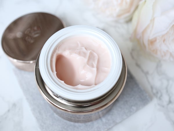 アプソリュ ソフトクリーム/LANCOME/フェイスクリームを使ったクチコミ(2枚目)