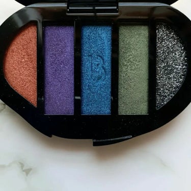 Eyeshadow 5 Colour Compacts/BYREDO/アイシャドウパレットを使ったクチコミ（2枚目）