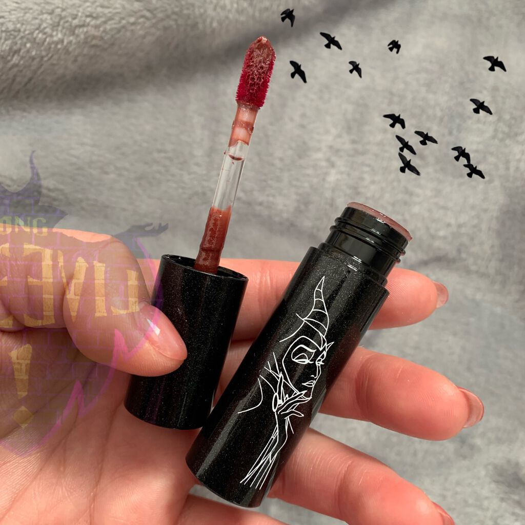 アピュー ジューシーパン スパークリングティント JBR01 呪いの糸車(マレフィセントデザイン)/A’pieu/口紅を使ったクチコミ（2枚目）