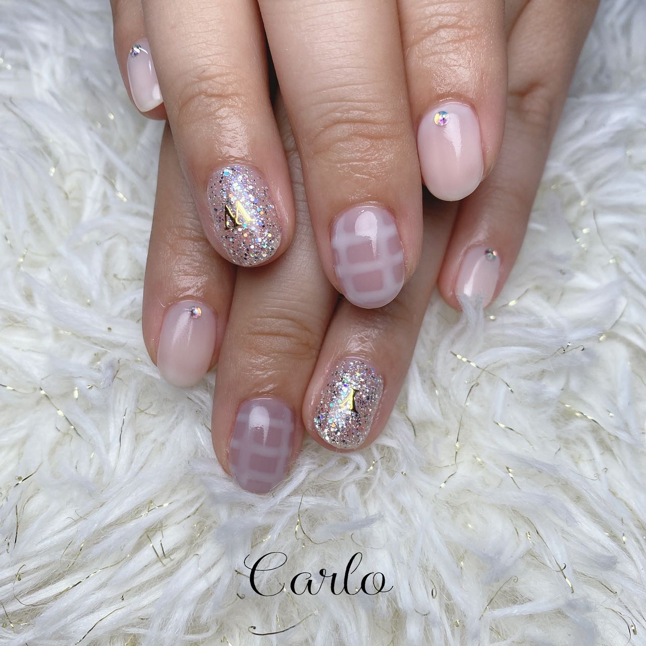 YUKA on LIPS 「.チェックネイル💜..#狭山ヶ丘ネイルサロン#小手指ネイルサロ..」(2枚目)