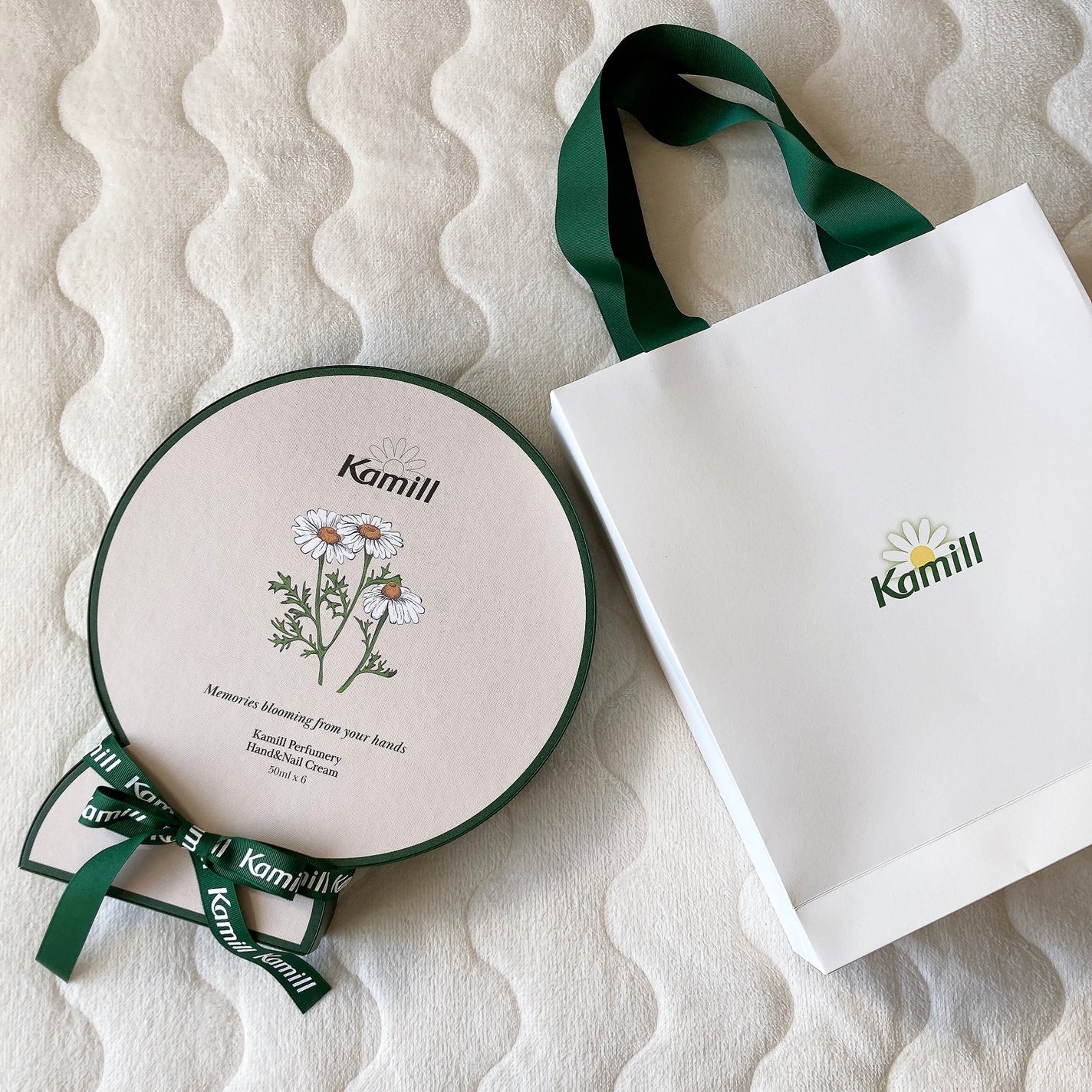 パフューマリー ハンド&ネイルクリーム デューイアルテミシア 50ml/カミール/ハンドクリームを使ったクチコミ(10枚目)