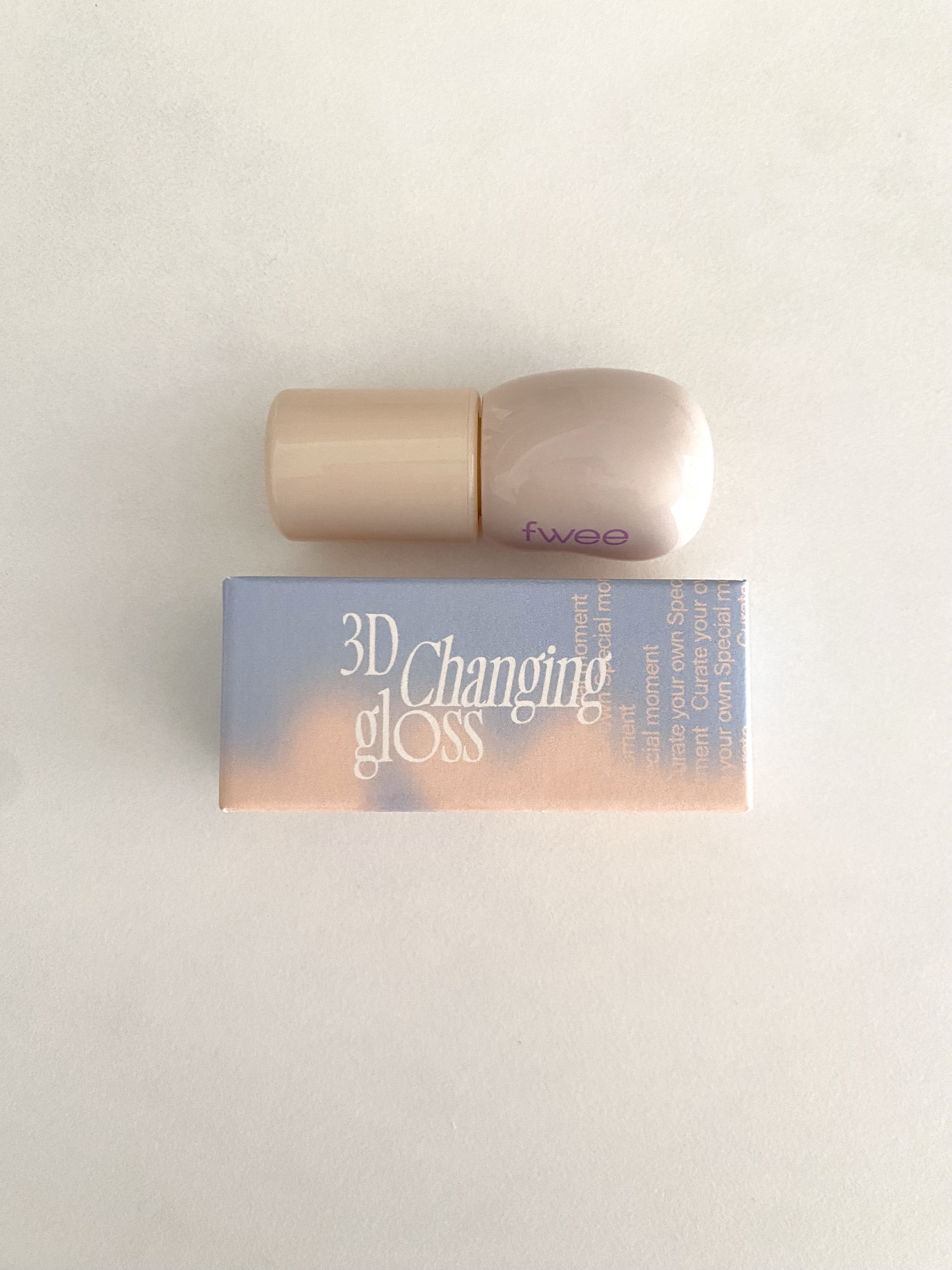 フィー 3Dチェインジンググロス/fwee/リップグロスを使ったクチコミ（1枚目）