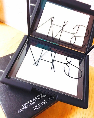 ライトリフレクティングセッティングパウダー　プレスト　N/NARS/プレストパウダーを使ったクチコミ（1枚目）