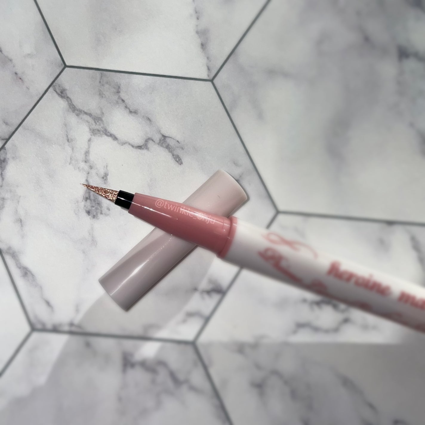 プライムリキッドアイライナー リッチジュエル/ヒロインメイク/リキッドアイライナーを使ったクチコミ(1枚目)