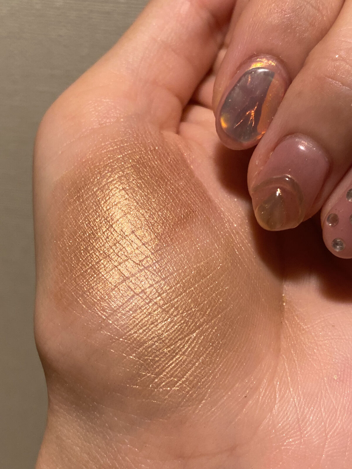 トーン ペタル アイシャドウ/to/one/アイシャドウパレットを使ったクチコミ（3枚目）