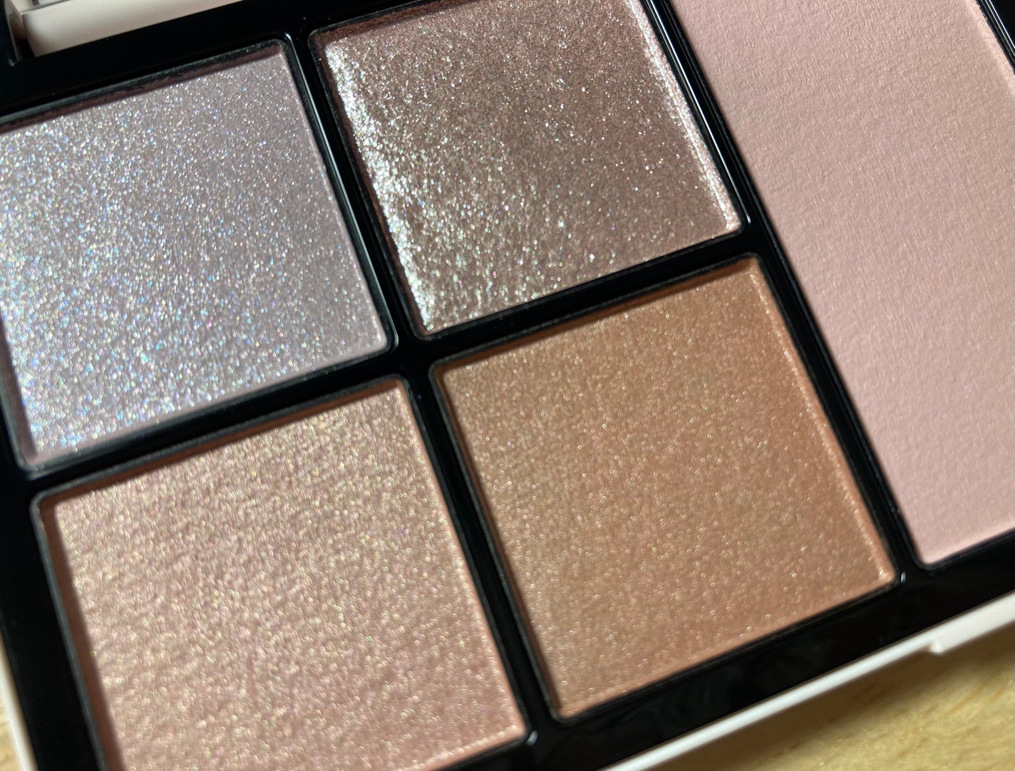 フェイス スタイリスト/SNIDEL BEAUTY/アイシャドウパレットを使ったクチコミ(2枚目)