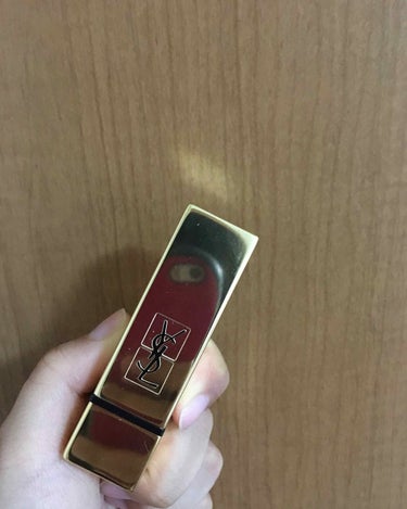 💄YSL「ピュール ルージュ クチュール」14💄

(すみません！さっき間違えて途中で投稿してしまいました💦)

こちらは海外で買ったものです✈️

日本だと4100円ほどしますが、海外では日本円で、2