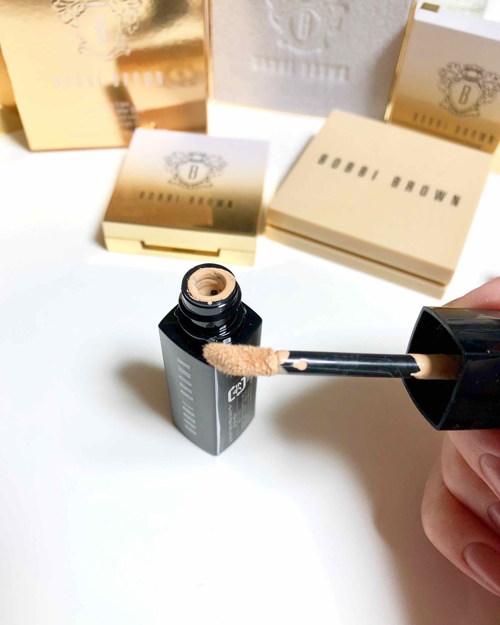 インテンシブ スキン セラム コンシーラー/BOBBI BROWN/リキッドコンシーラーを使ったクチコミ(2枚目)