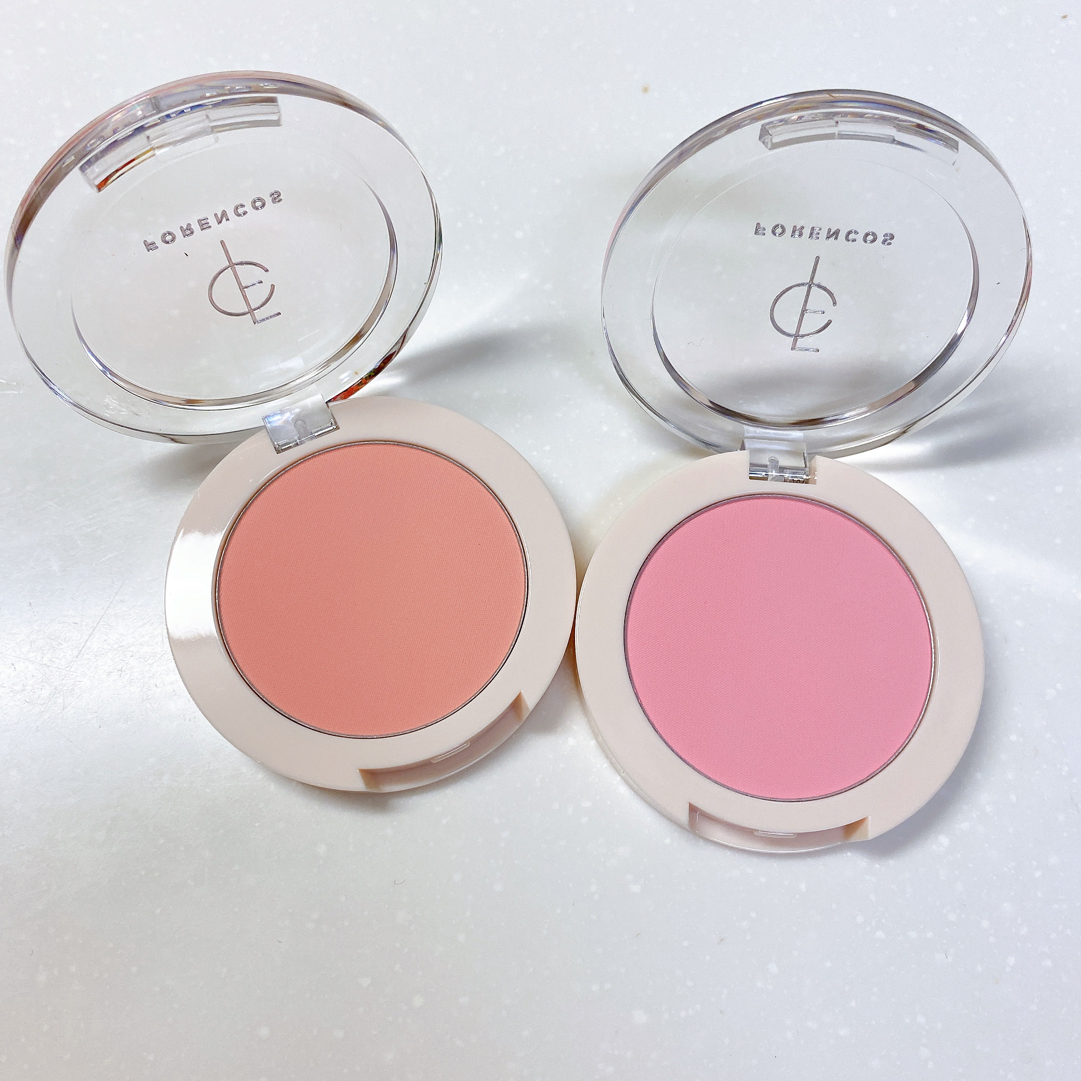 フォレンコス フルーアブラッシャーパフ付きのクチコミ「\フォレンコス フルーアブラッシャーパフ付き/

 #01 　コーラルガーデン

 #02 　.....」（2枚目）