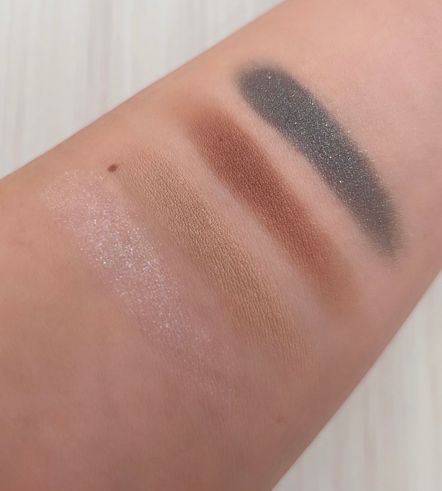 シグニチャー カラー アイズ/SUQQU/アイシャドウパレットを使ったクチコミ(3枚目)