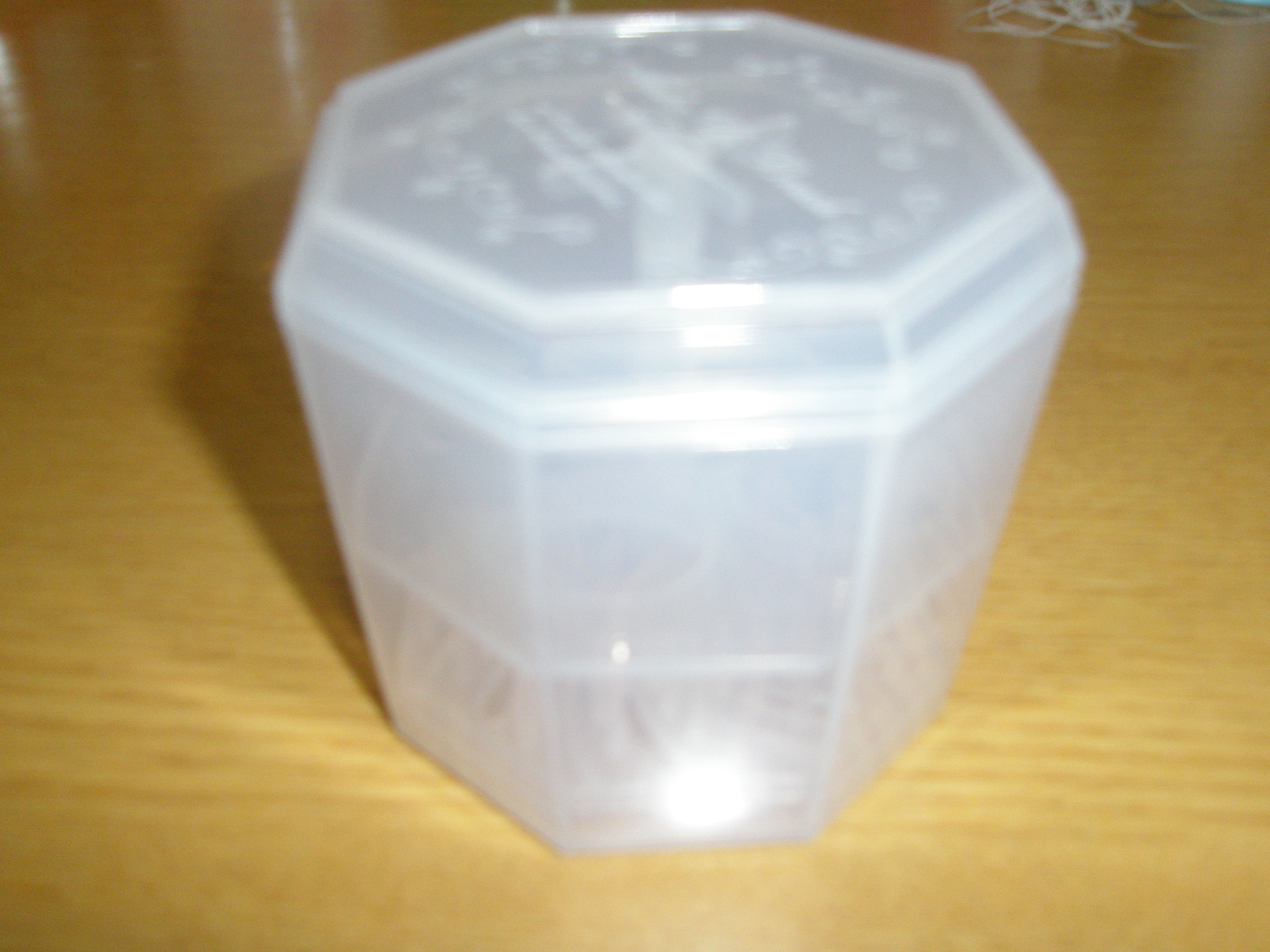 メイクブラシクリーナー/DAISO/その他化粧小物を使ったクチコミ（1枚目）