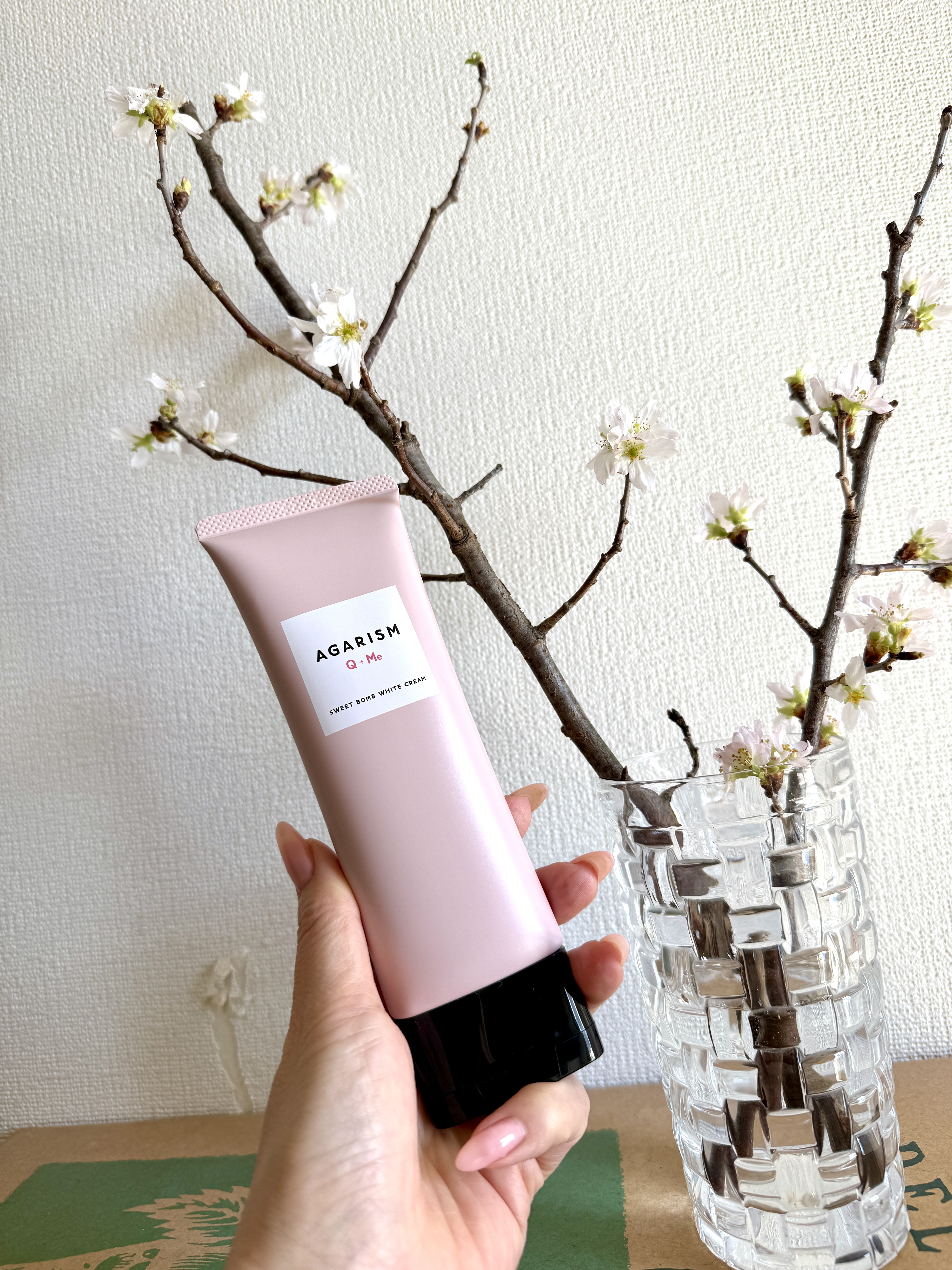 キューミースウィートボムホワイトクリーム/AGARISM/ボディクリームを使ったクチコミ（1枚目）
