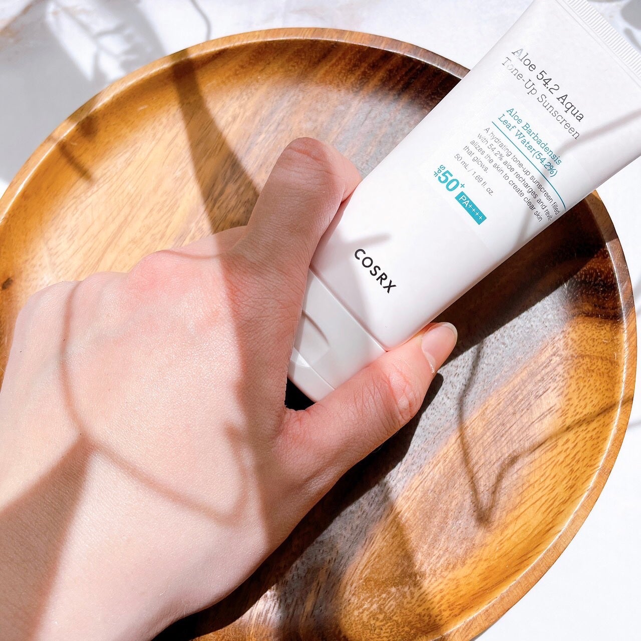 アロエ54.2アクアトーンアップUVクリーム SPF50+ PA++++/COSRX/日焼け止めクリームを使ったクチコミ(7枚目)
