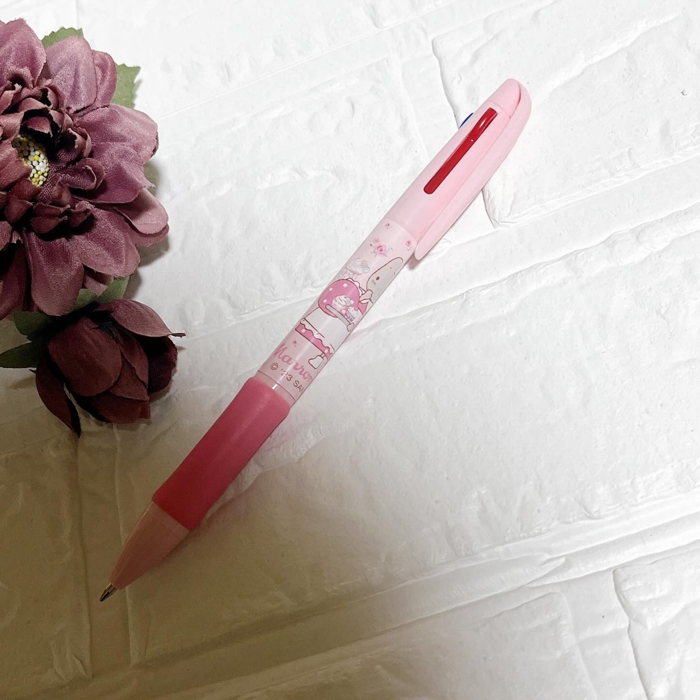 ひとりコスメ部 フォロバ100 on LIPS 「キャンドゥーで購入した懐かしいサンリオグッズ。ペンとメモ帳購入..」(3枚目)